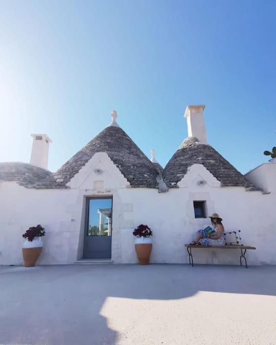 Trullo La Chicca Della Valle Cisternino Exterior foto