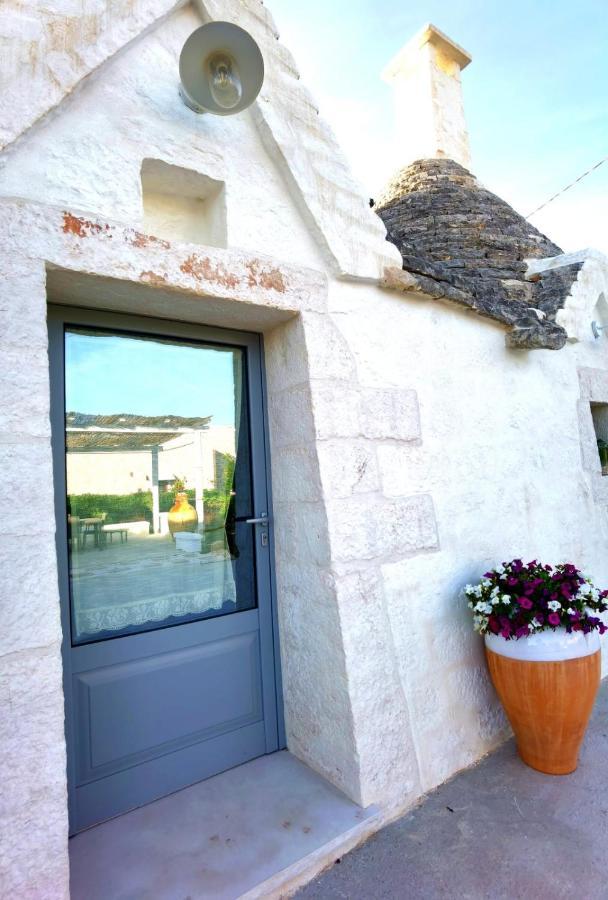Trullo La Chicca Della Valle Cisternino Exterior foto